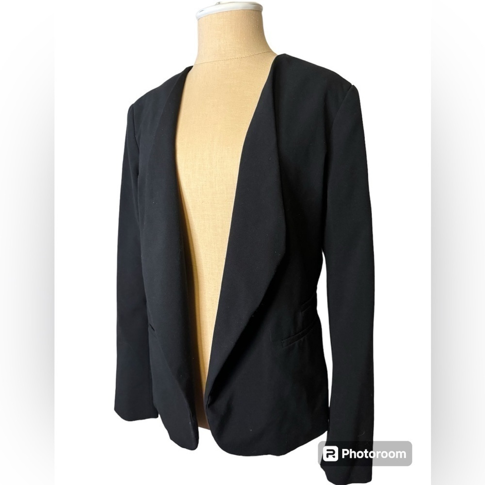 Missimo | Medium | Black Open Lapel Lightweight Blazer